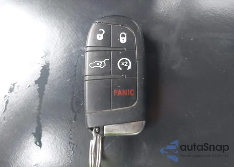 2014 Jeep Grand Cherokee Overland z USA, uszkodzony, nr VIN 1C4RJFCTXEC182339